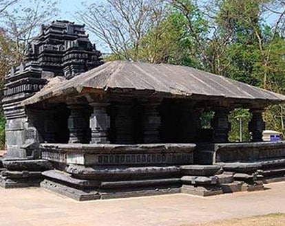 Shri Mahadev Temple, Tambdi Surla