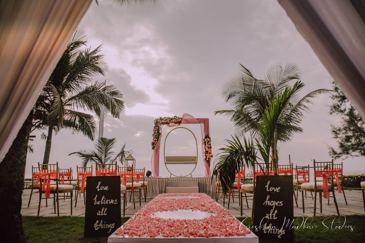 Outdoor weddings at Beleza By The Beach